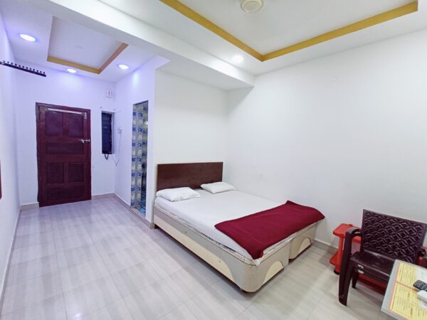 Explore the Goa Beach - Image 4