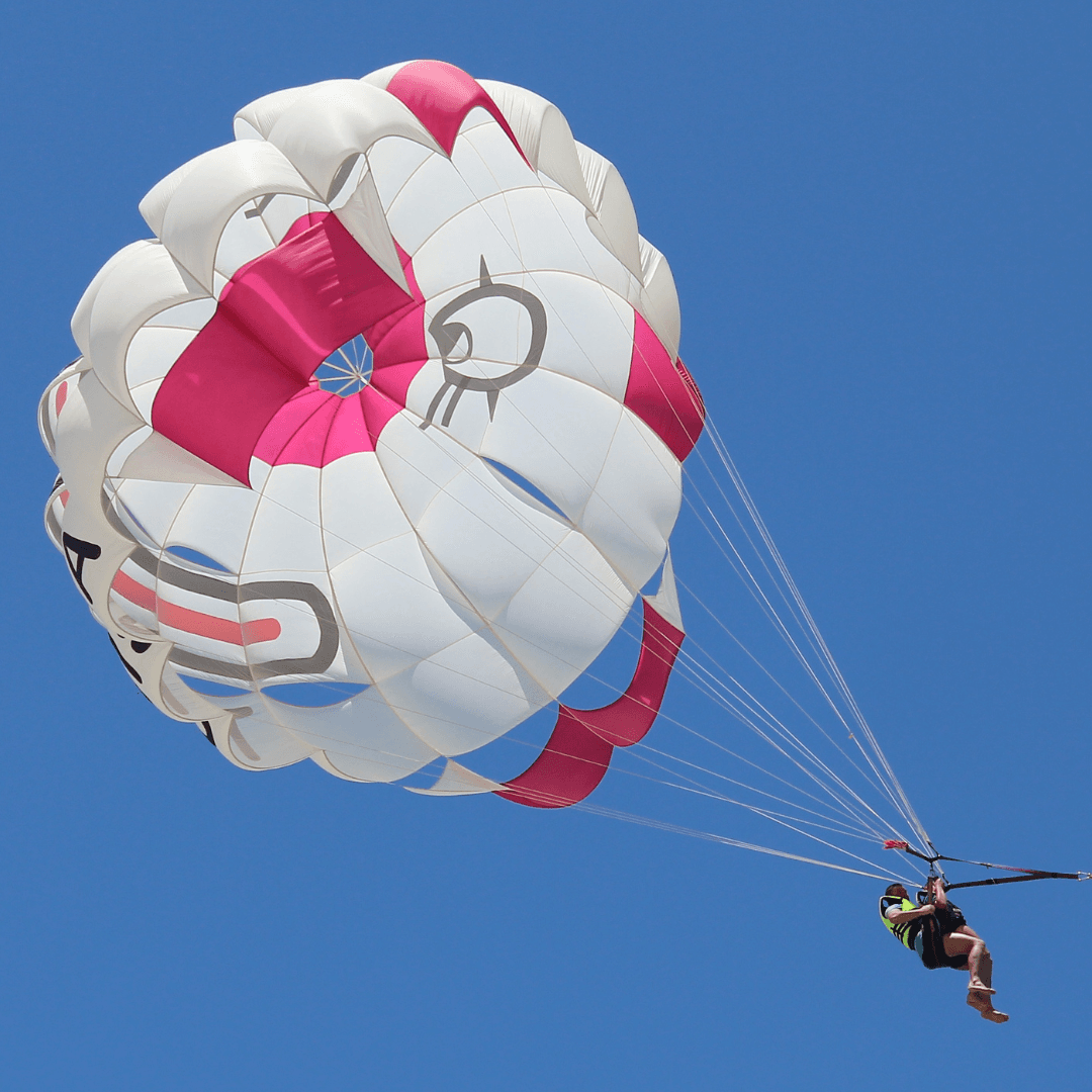 parasailing in goa