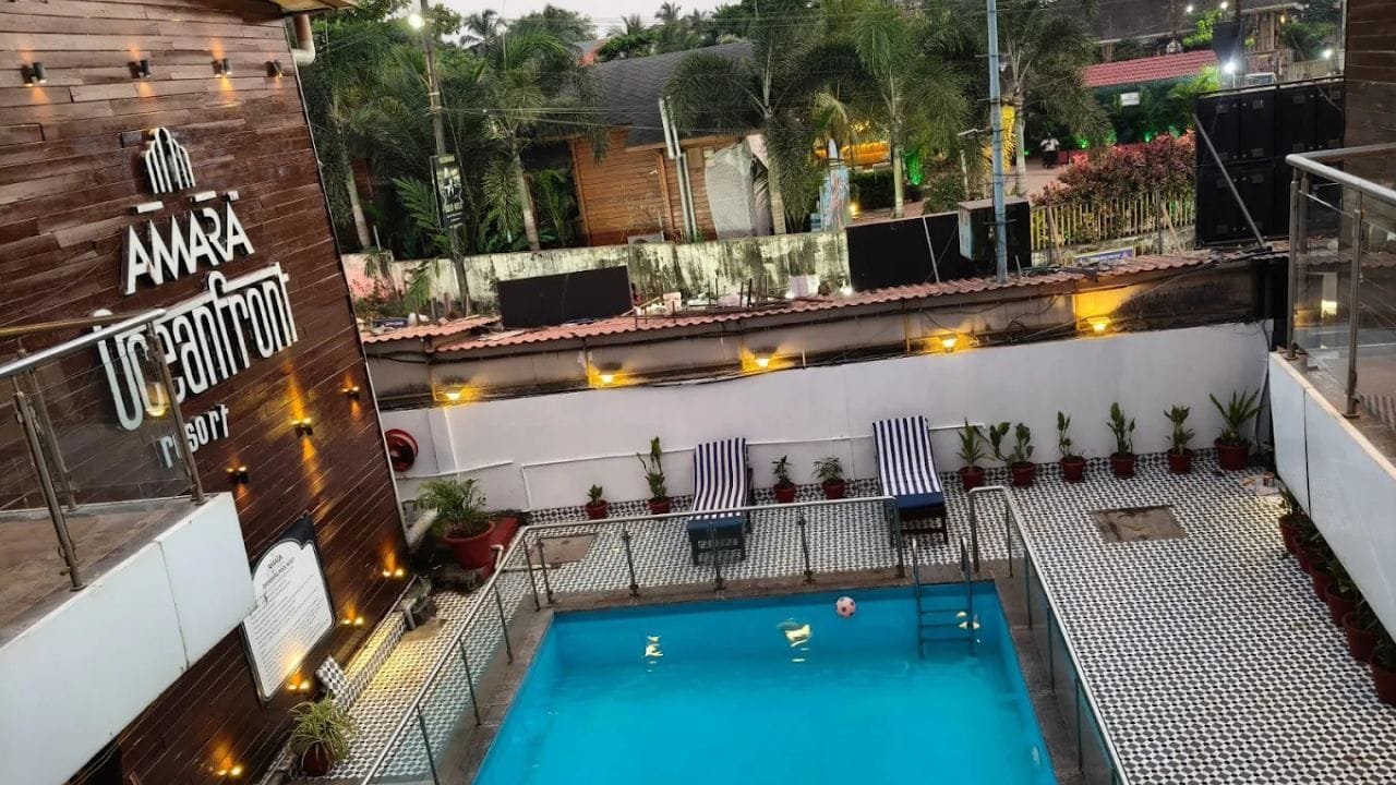 Amara Oceanfront Resort Baga swimming pool