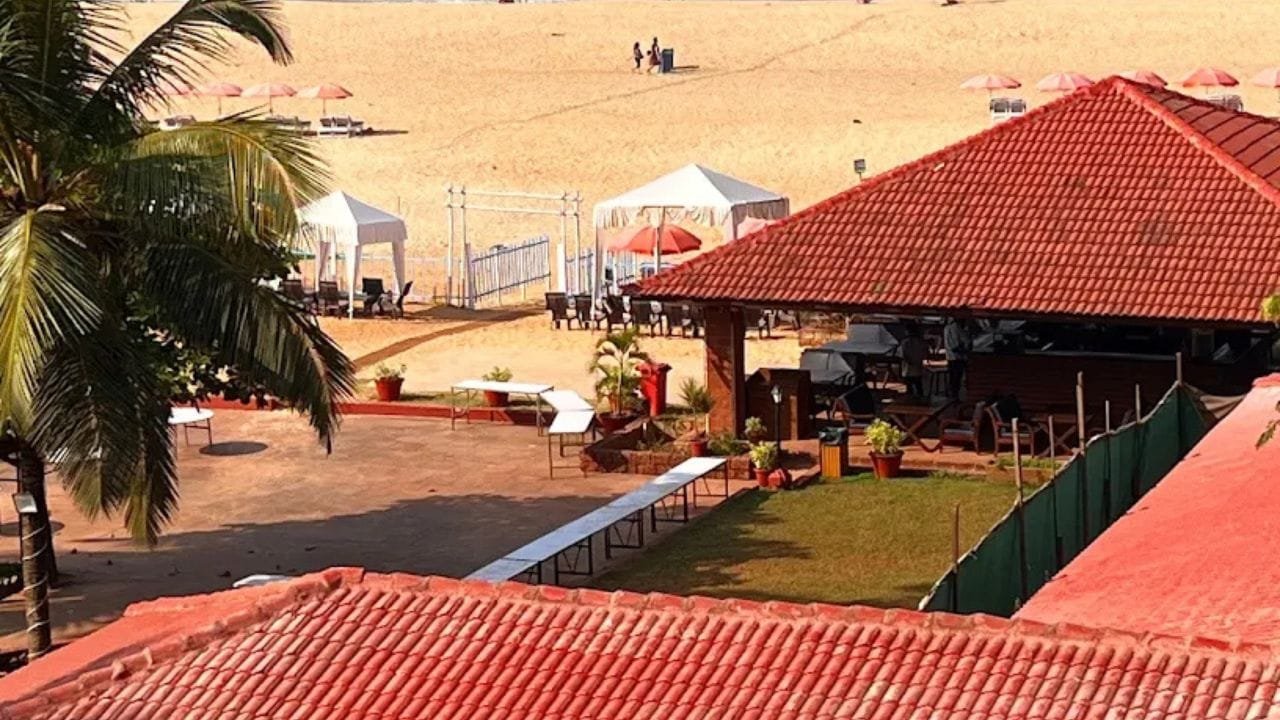 Baga Beach Myron Goa hotel exterior